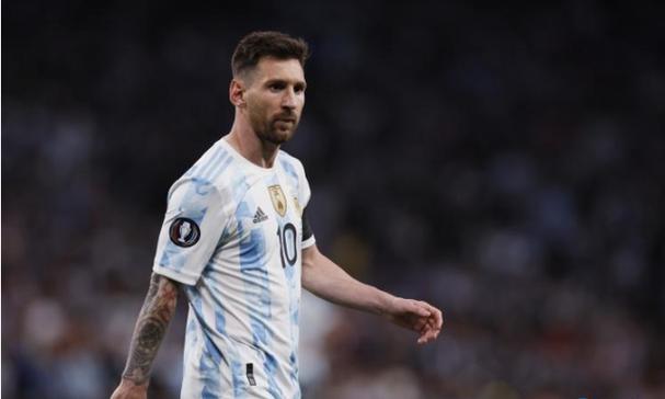 特朗普要求中俄“无核化”，俄罗斯宣布对等反制，中国霸气回怼！